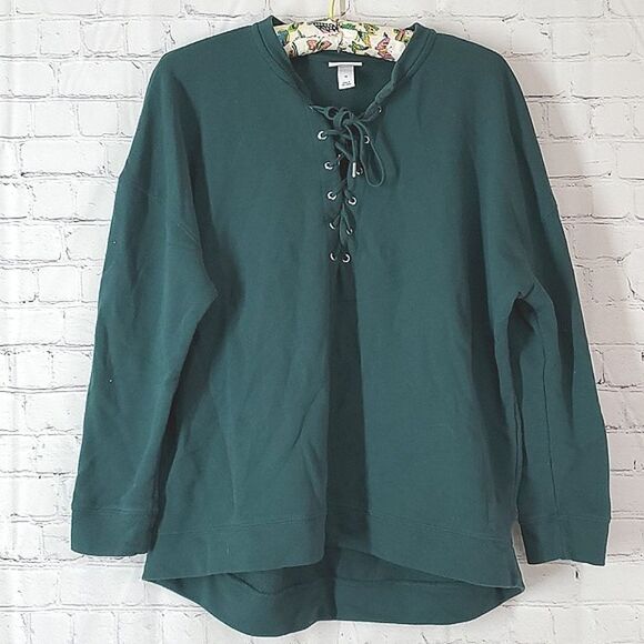 Ava & Viv Tops - Ava & Viv Forrest Green Lace V-Neck Long Sleeve Tee Size Womens 1X